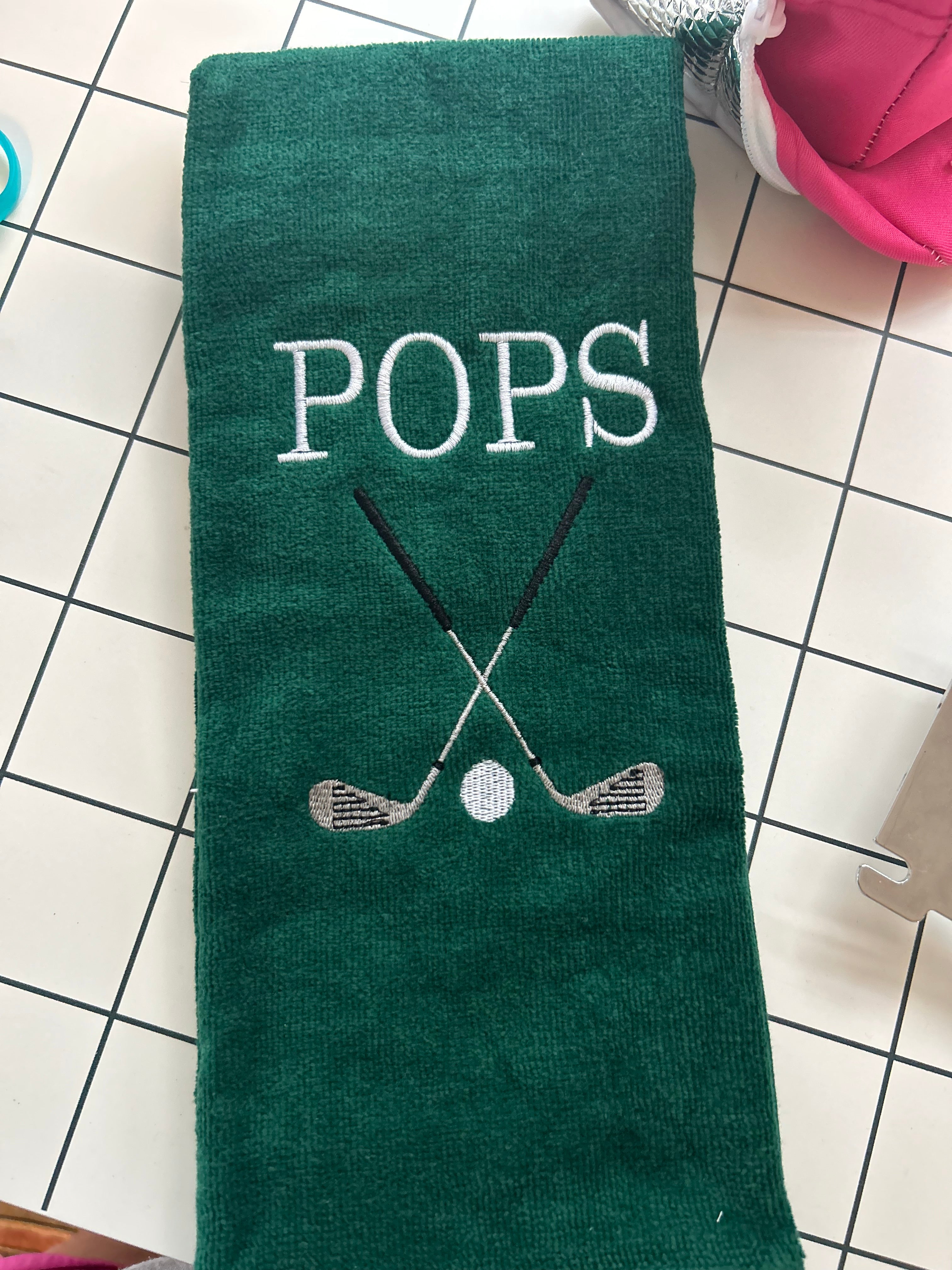 Golf towel with grommet
