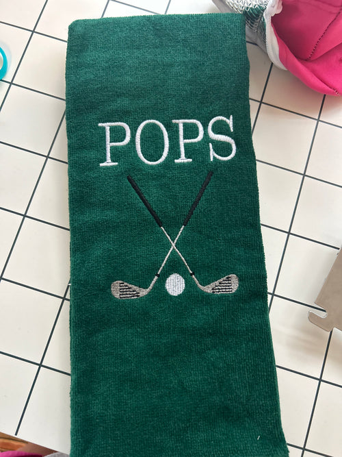 Golf towel with grommet